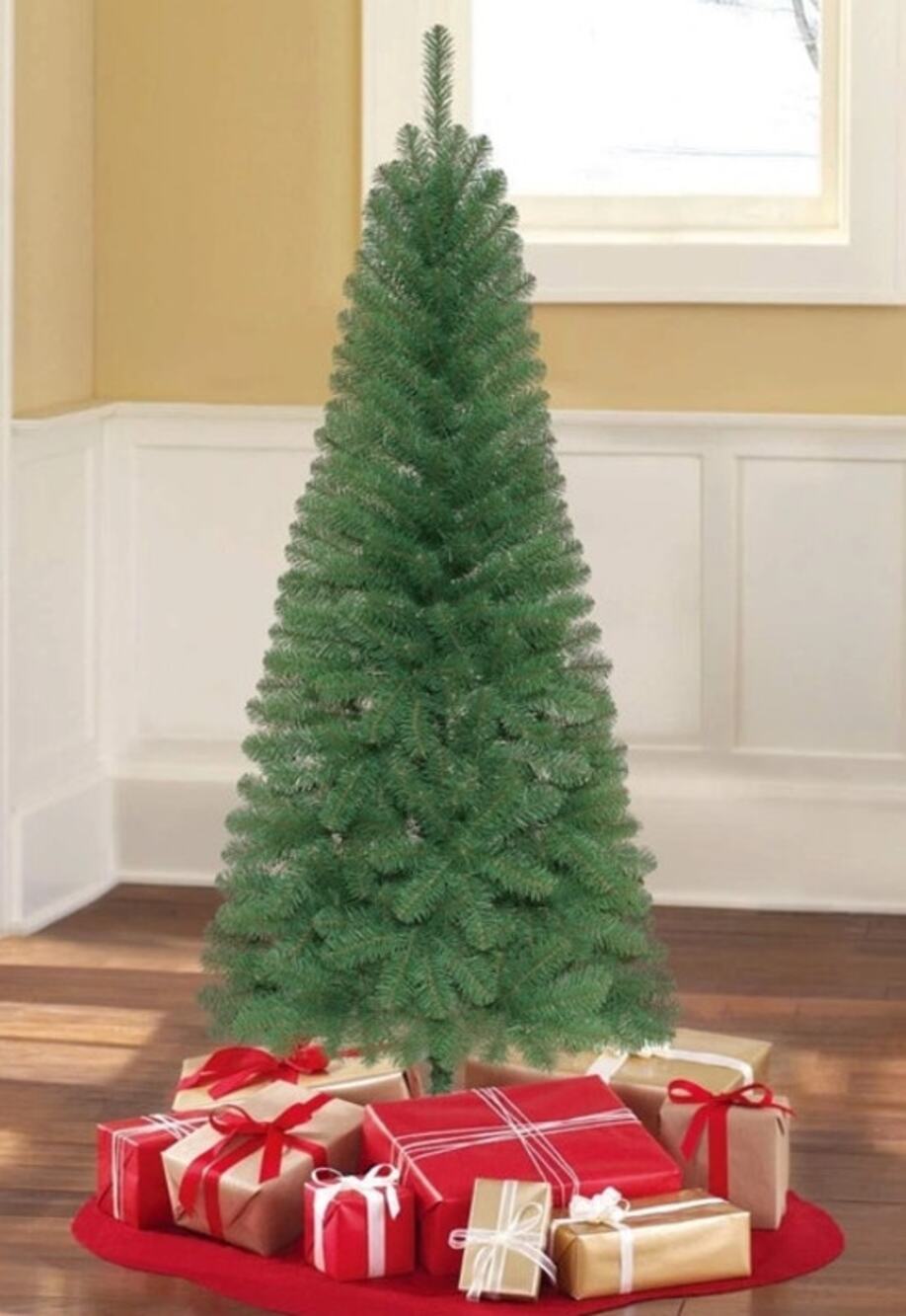 Holiday Time Wesley Pine 6 foot Green Christmas Tree Non Lit NEW